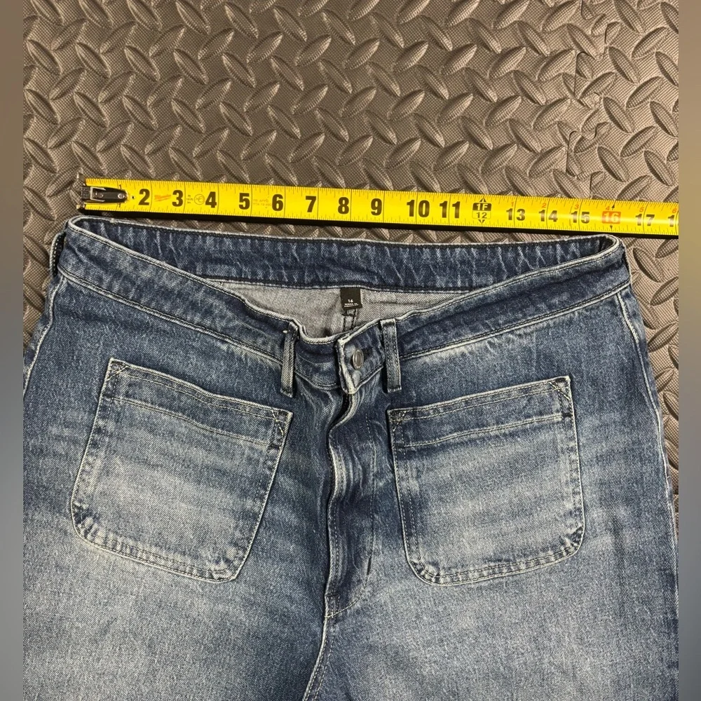 Super High Rise Wide Leg Jeans Raw Hem Cropped Size 16